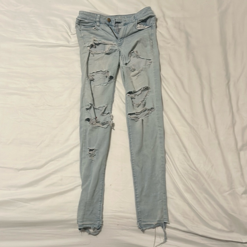 Torn women’s American eagle outfitter jeans